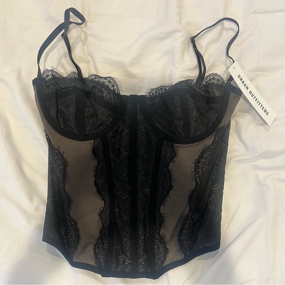bnwt urban outfitters corset top 🍒